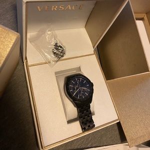 Men’s Versace watch black
